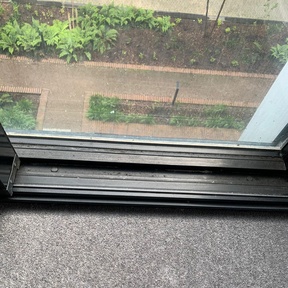 Sparkle Clean Crowthorne